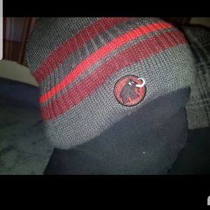 Mammut Beanie Style Hat